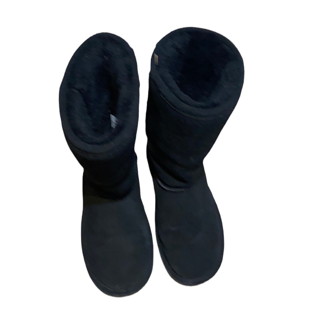 BearPaw black leather boots